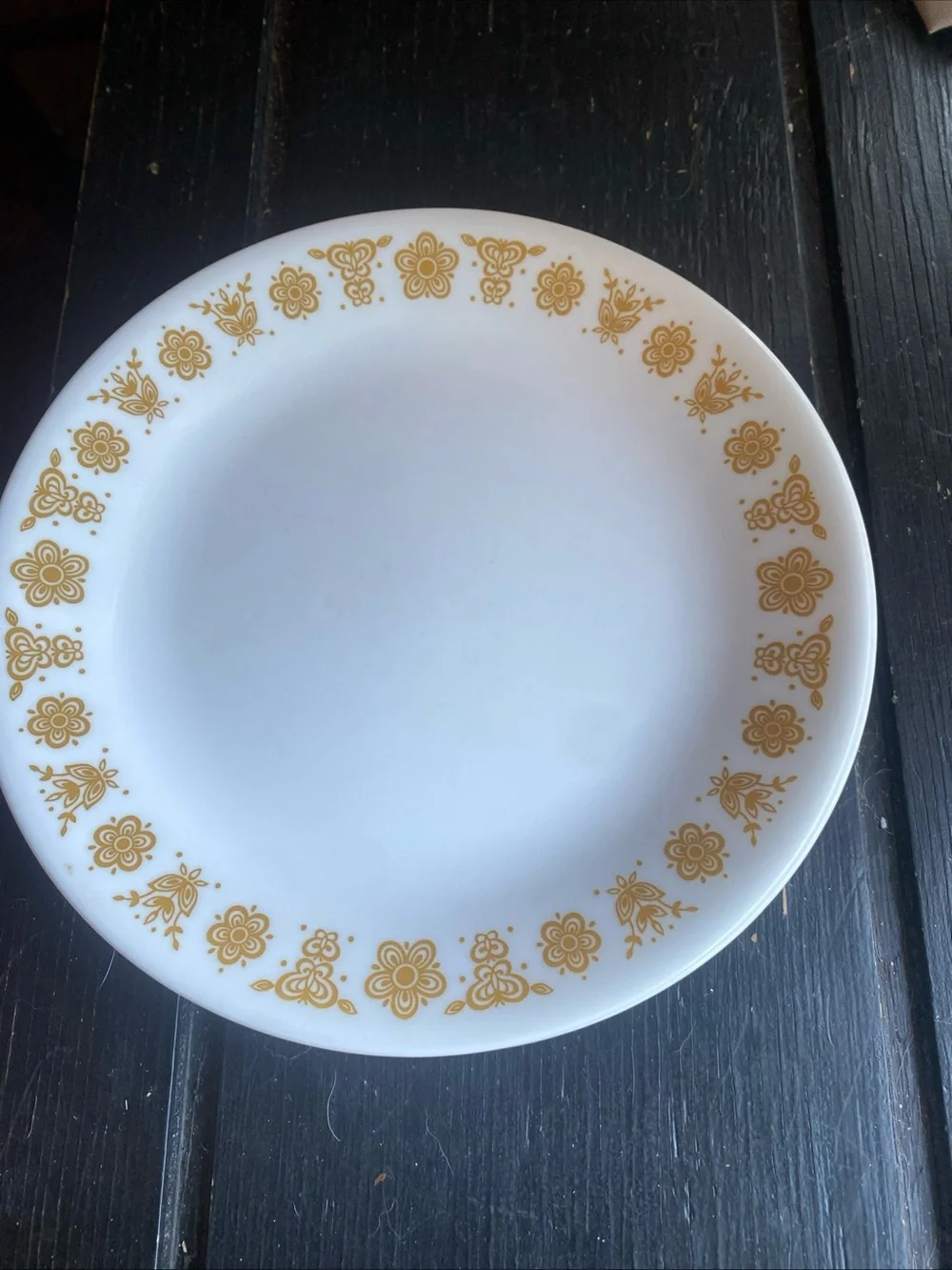 Corelle White Dinner Plates with Gold Butterfly Border - Set of 8